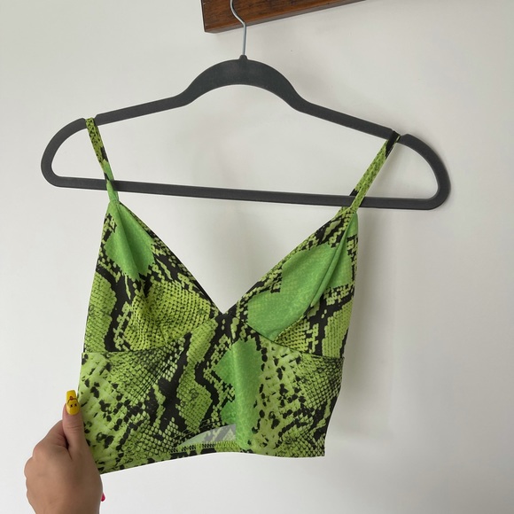 Missguided Tops - Printed crop top